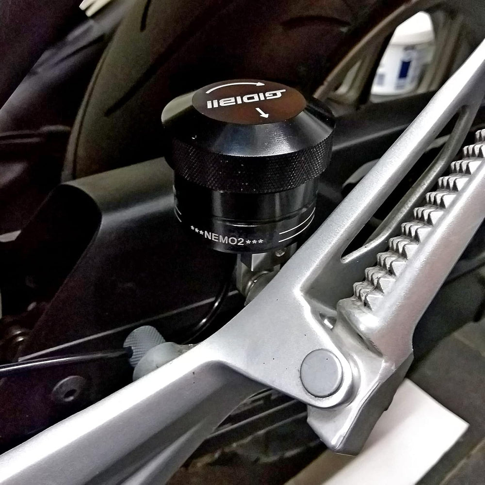 Universal Motorcycle Chain Oiler Lubricator
