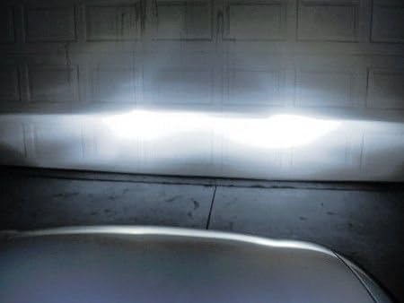 Xentec H4 (HB2) 6000K Hi/lo Telescopic bixenon HID xenon bulb x 1 pair bundle with 2 x 35W Digital Slim Ballast (Ultra White)