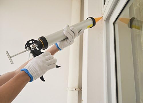 600ml caulking gun with aluminum barrel for 10oz/20oz, front angle view