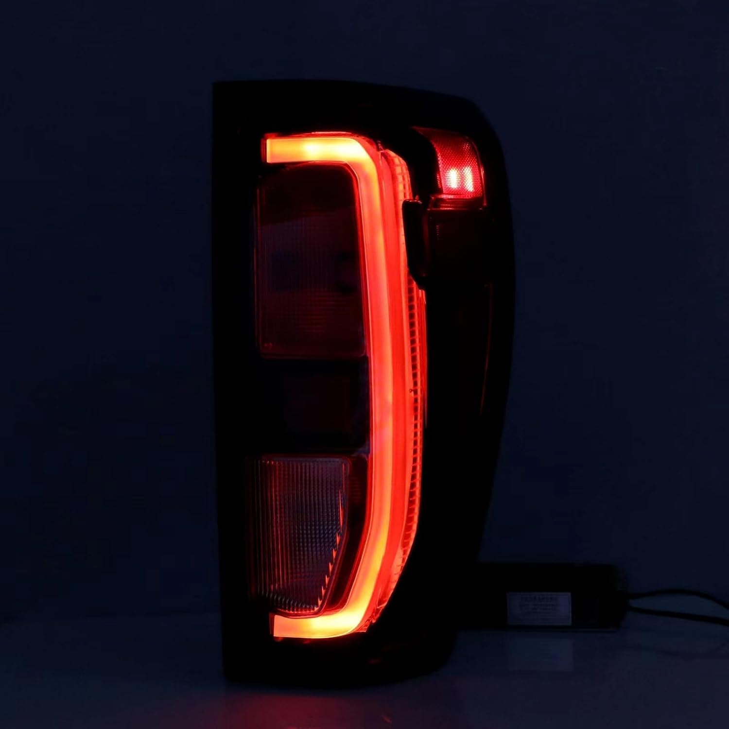 Lochnchn Tail Light Assembly Compatible With 2019-2024 GMC Sierra 1500 2500HD 3500HD Right Passenger Side Taillight Rear Lamp Brake Light Replace# 84565920 GM2801309 Halogen Type
