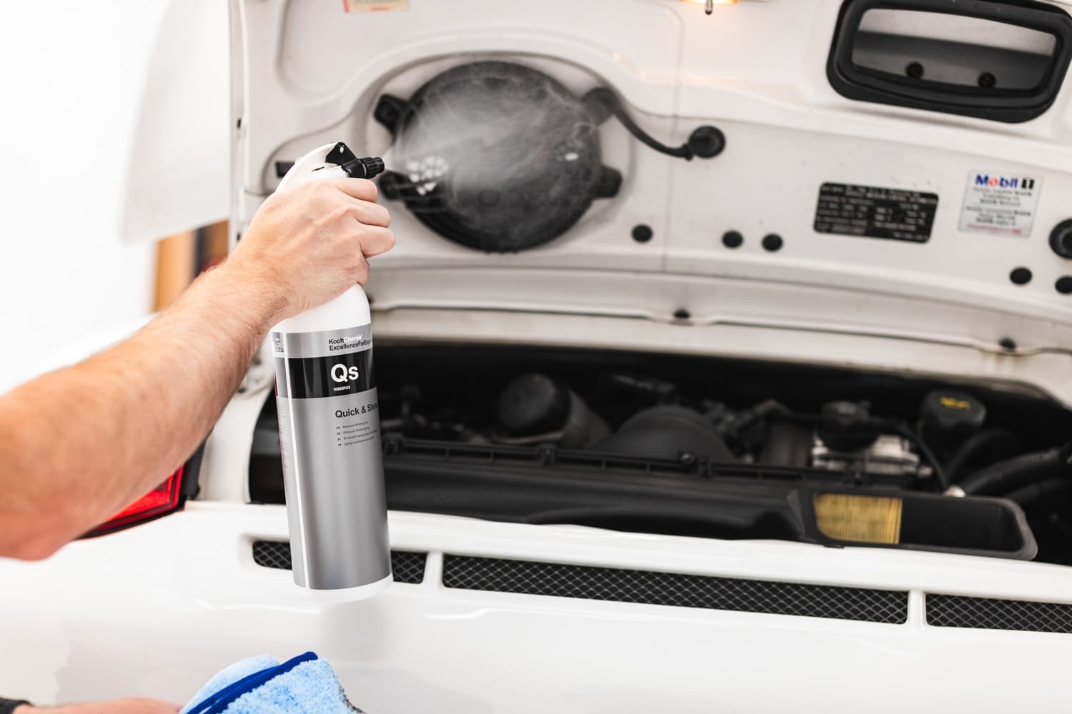 KOCHCHEMIE Quick & Shine Allround Finish Spray - Cleans, Maintains, and Preserves All Smooth and Painted Surfaces; Ideal for Quick Finishing and Showroom Exhibition Use (1 Liter)