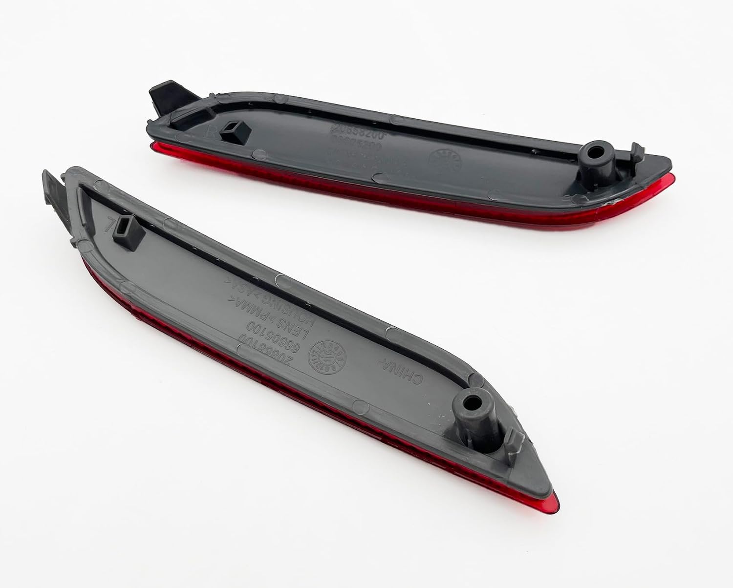 Rear Bumper Lights Lamp Reflector Lamp For Toyota Camry 2018-2021 | Rear Bumper Lights Lamp Reflector Lamp For Toyota Camry 2018 2019 2020 2021 Tail Red Lens reflection effect