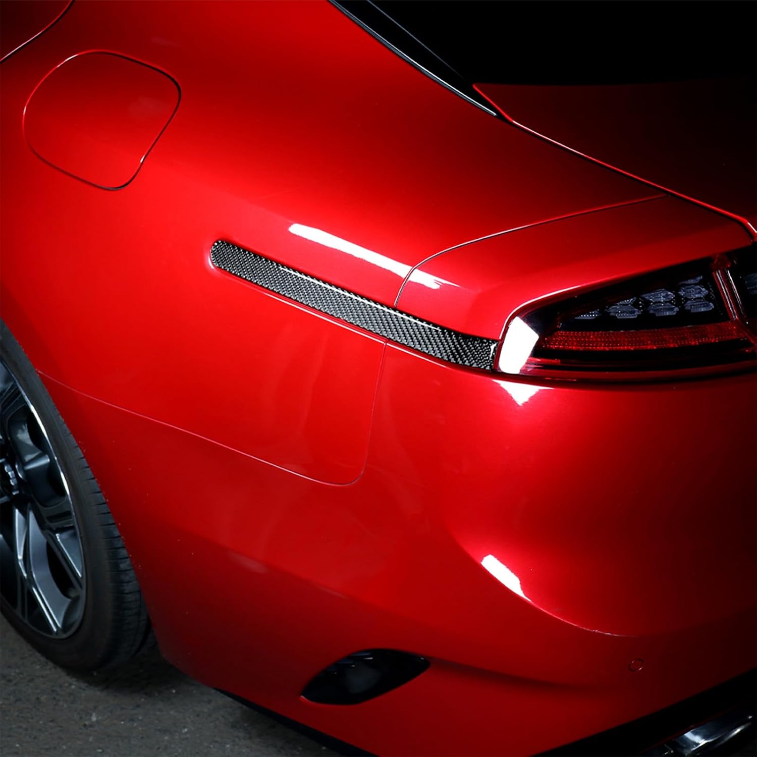 2PCS Real Carbon Fiber Tail Light Trim Covers Compatible with Kia Stinger 2018-2023 Accessories