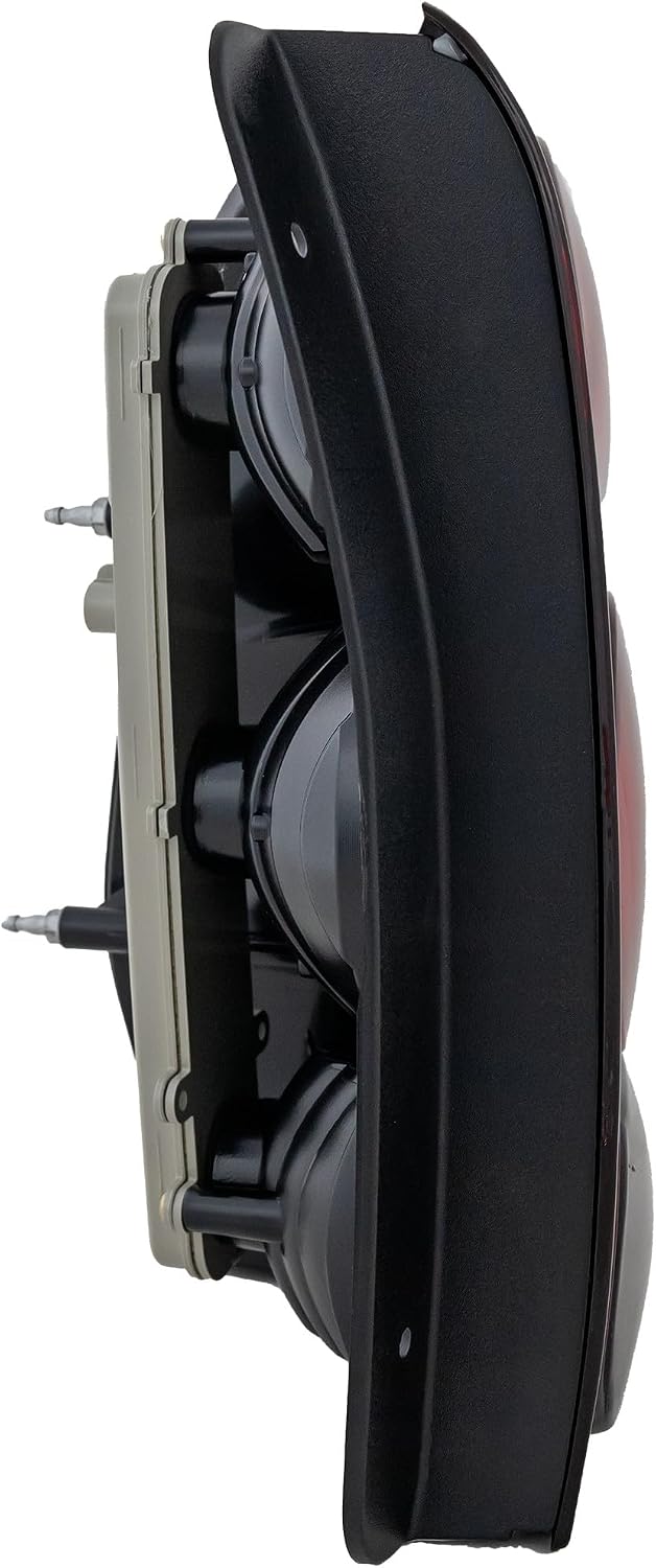 Garage-Pro Tail Light Compatible with Chevrolet Trailblazer 2002-2009