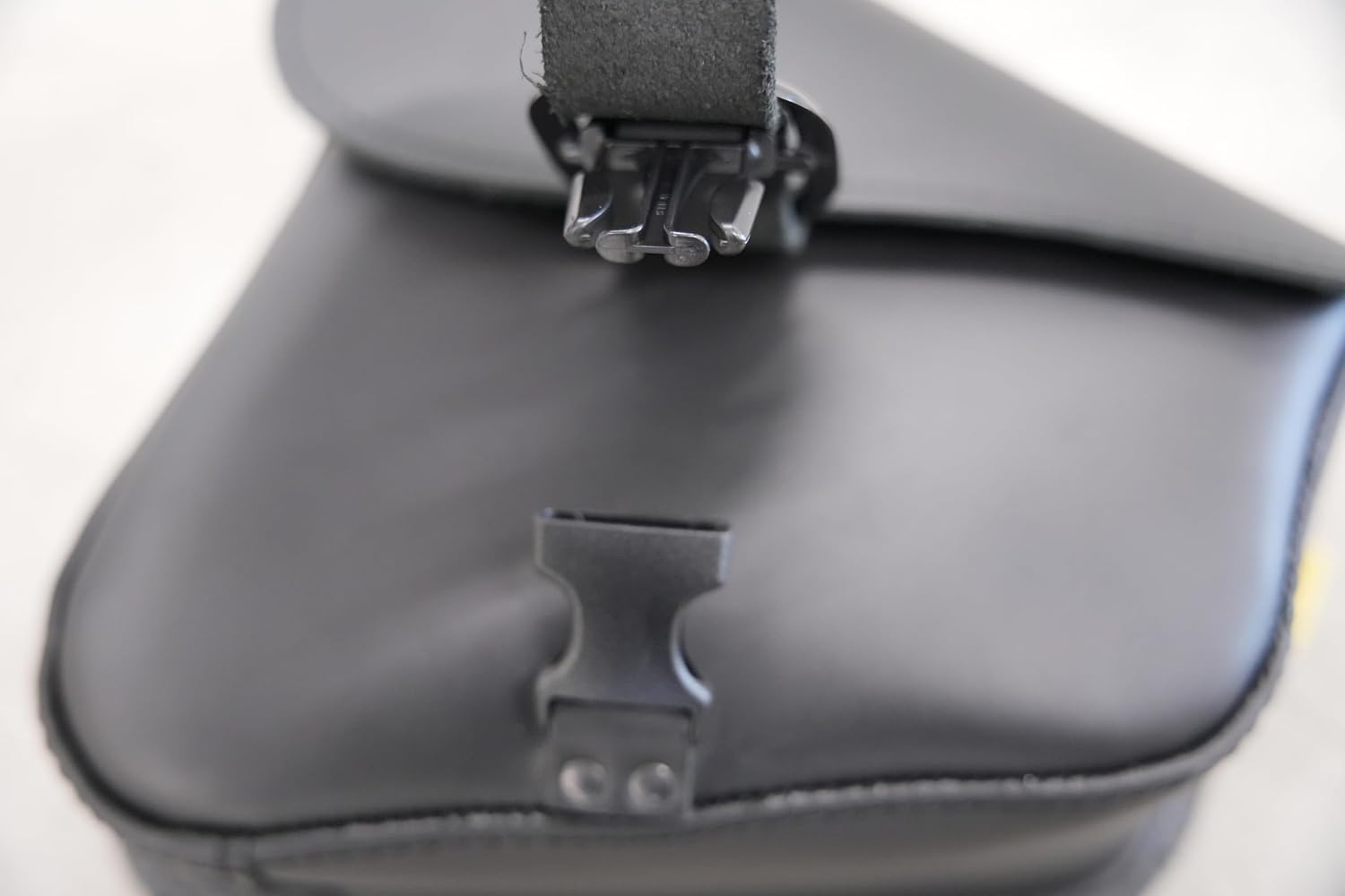 Black Leather Motorcycle Swingarm Bag For Sportsters/Dual Shock Models - Matte Black Buckle - Made In USA By Willie And Max [PN:59906-00]