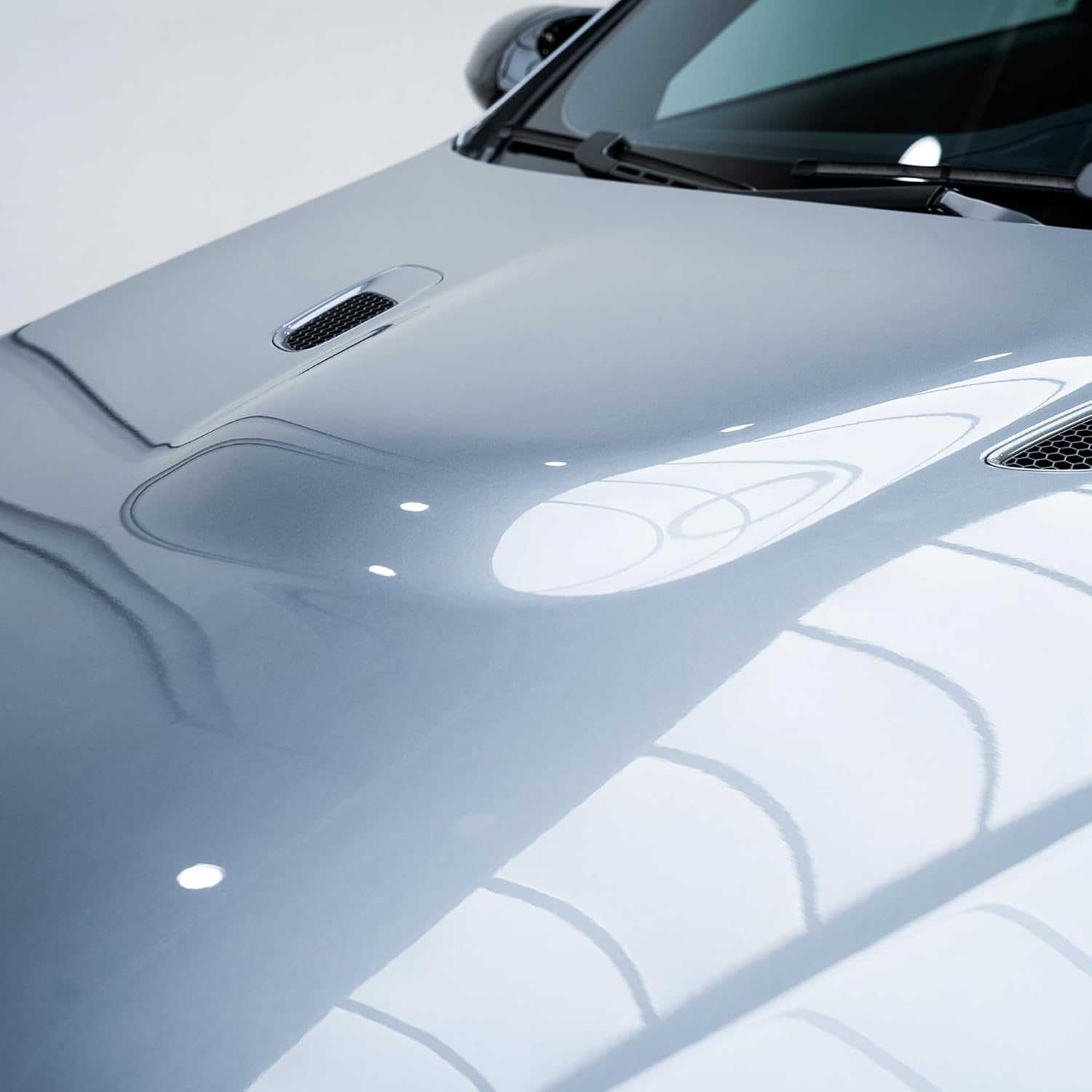 GYEON Syncro EVO Ceramic Coating System Light Box Most Durable Longest Lasting Protection Hydrophobic 9H Gloss Chemical Resistance Ultra Tough Shield Auto Surface Finish Five‑Year Coating