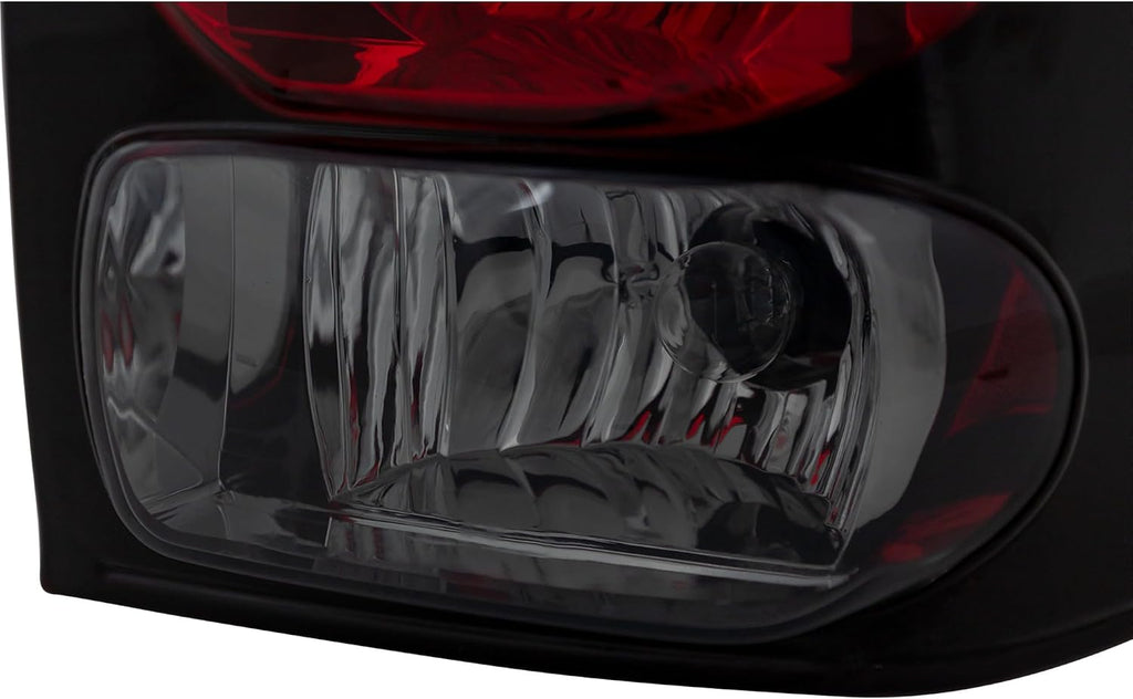 Garage-Pro Tail Light Compatible with Chevrolet Trailblazer 2002-2009