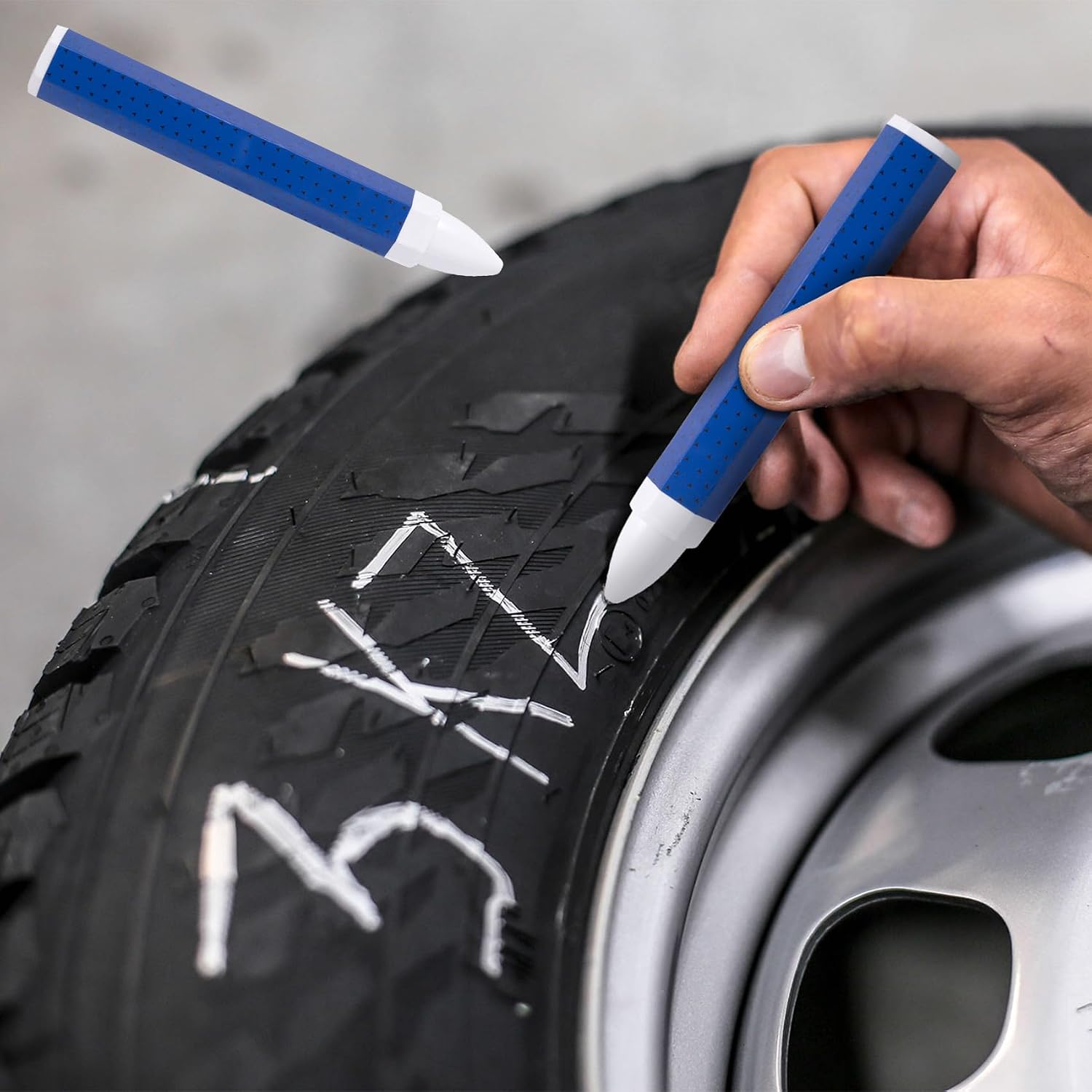 White Tire Marker, Waterproof Marking Crayons Industrial Wax Sticks for Rubber, Tire Chalk Paint Pens for Auto Repair Leather Metal Wood - 1 Pc