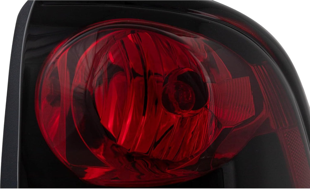 Garage-Pro Tail Light Compatible with Chevrolet Trailblazer 2002-2009