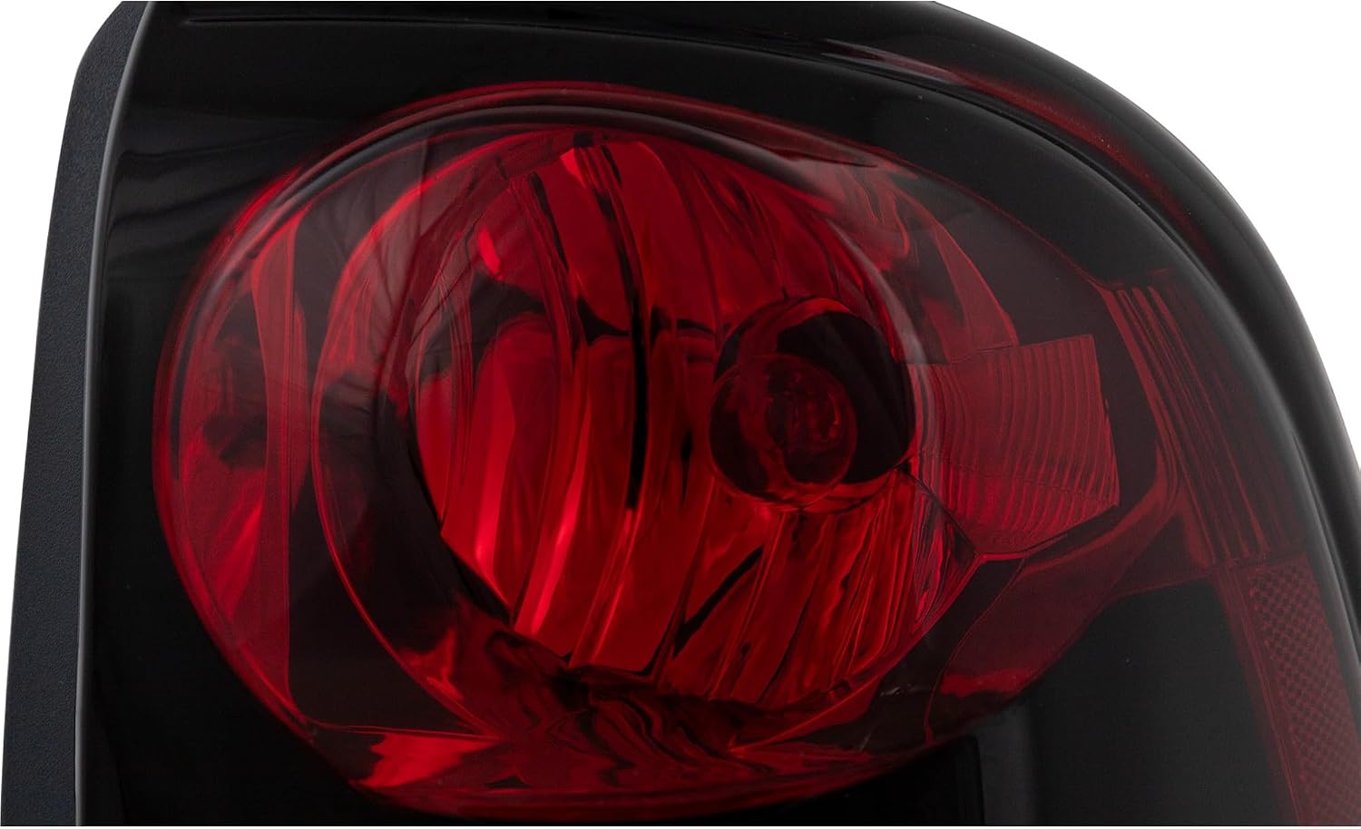 Garage-Pro Tail Light Compatible with Chevrolet Trailblazer 2002-2009