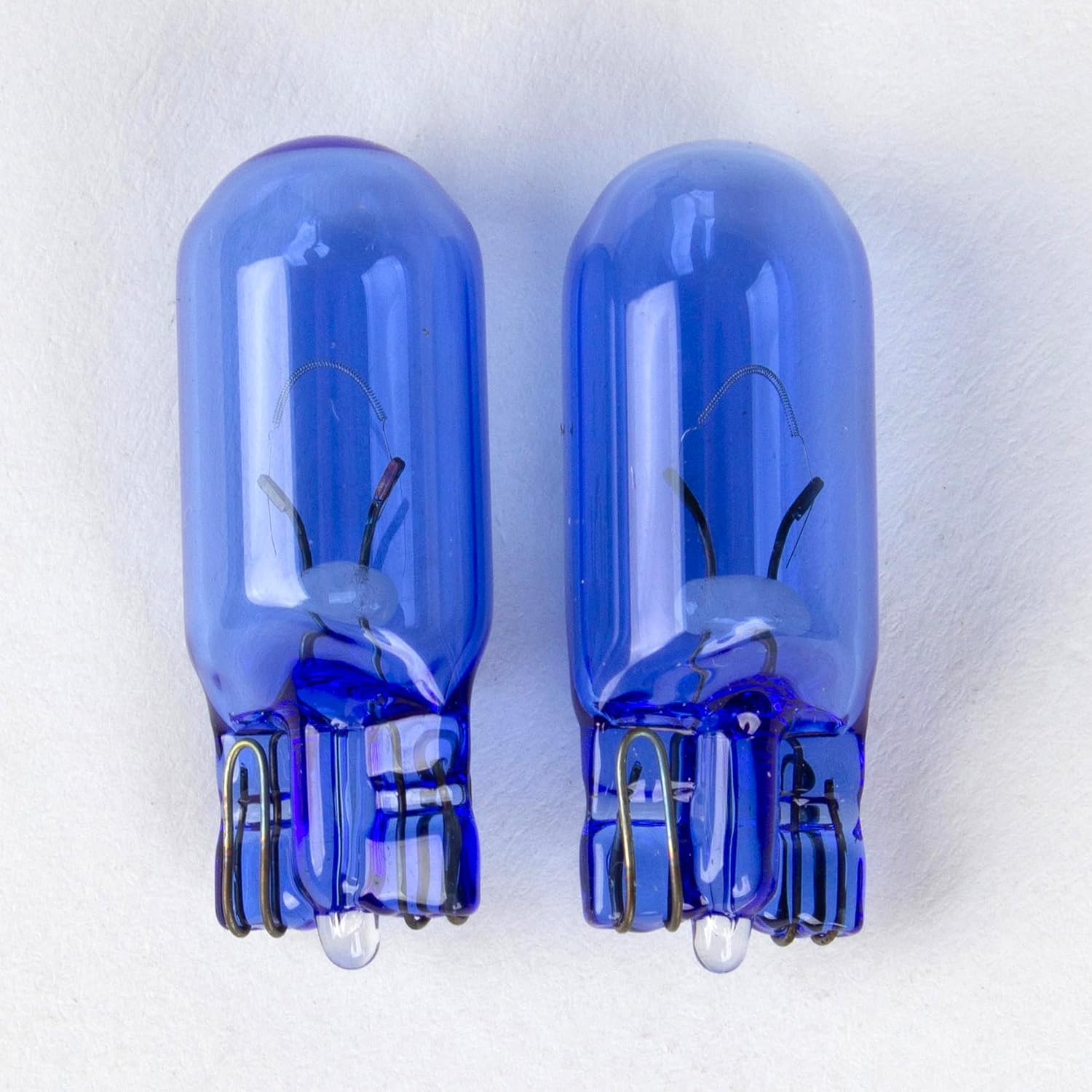 Hyper White T10 Wedge Base 168 12V 5W Bulb compatible with Philips W5W 12961WHV - Made in France (Pack of 2)