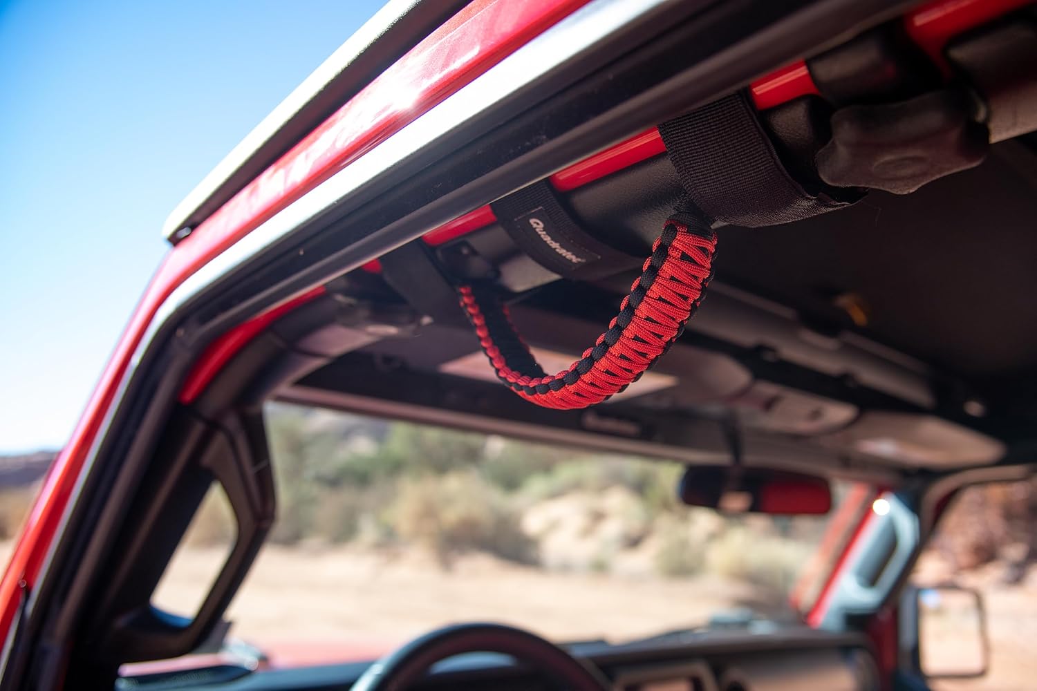 Quadratec 550 Paracord Front Grab Handle Pair - Fits Jeep Gladiator JT 2020+ & Jeep Wrangler TJ 2-Door 1997-2006, LJ 2004-2006, JK 2007-2018 & JL 2018+ (Fits 24-26 (Front or Rear) / White)