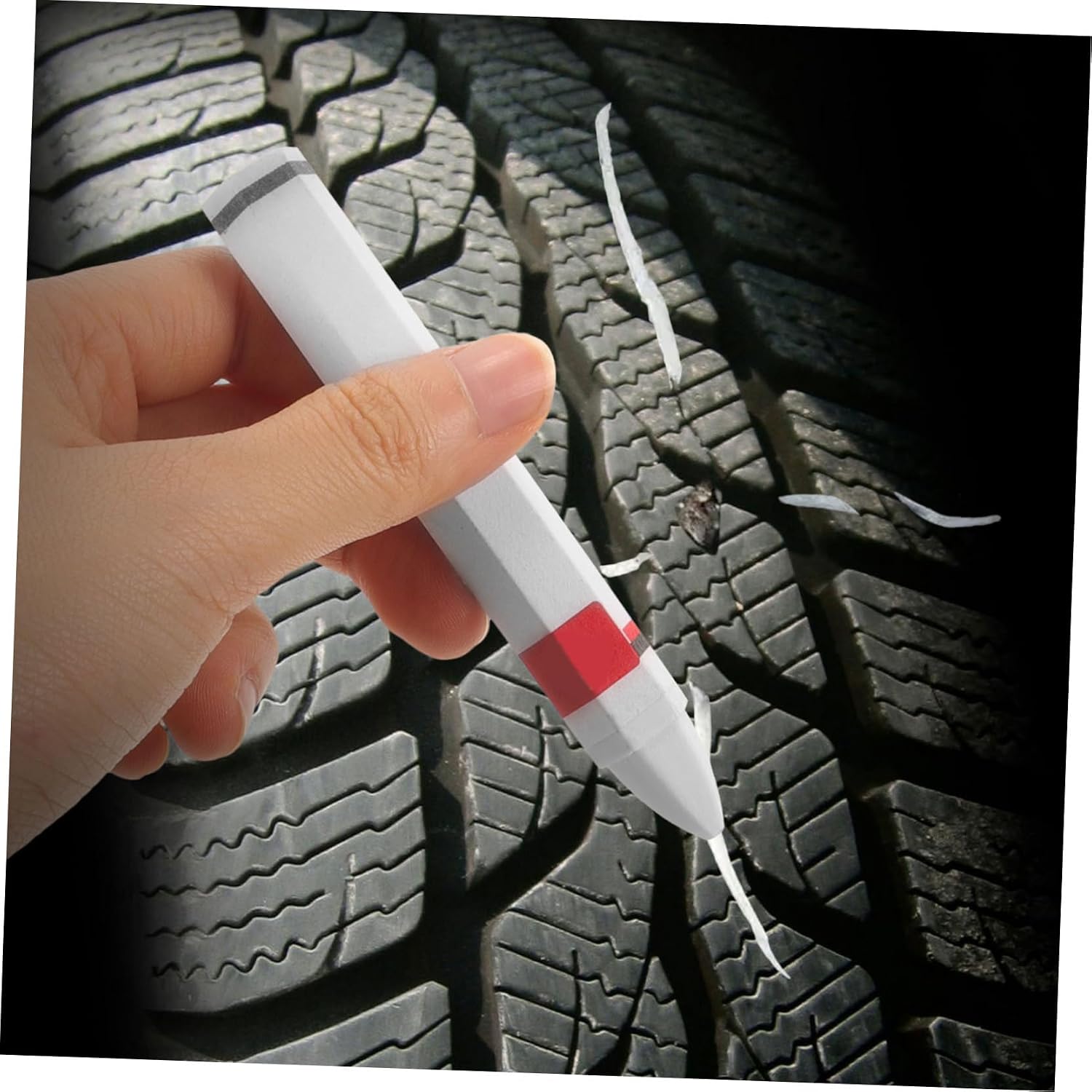 2pcs Wax Marker Pens for Tire Repair Car Tire Marking Pens Fine Tip for Precise Marking for Cars Motorcycles Bicycles High Visibility White