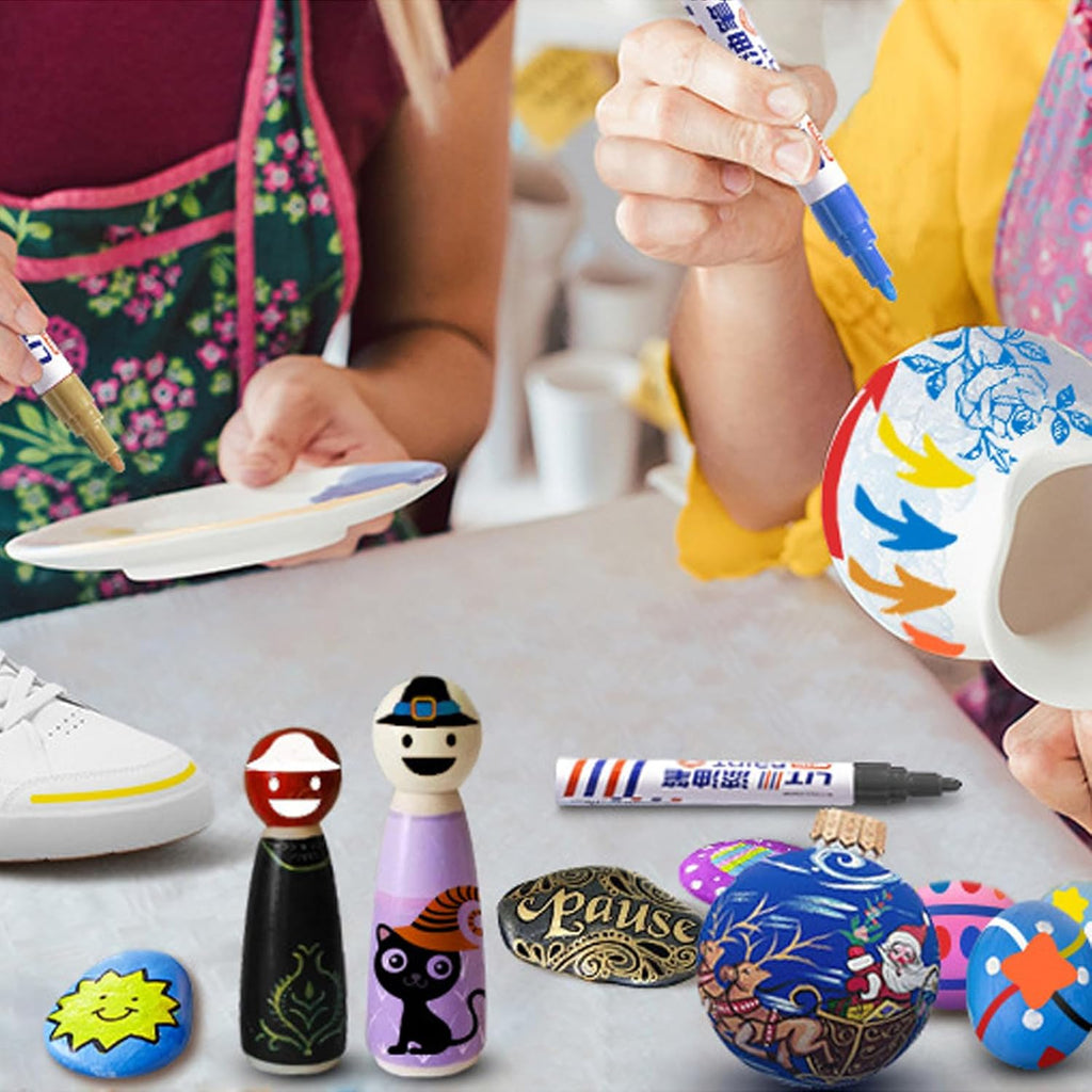 Portable Automotive Touch Paint Pen For Tires Permanent Oil Based Wheel Scratch Repair Pen Car Enthusiasts Repair Marker
