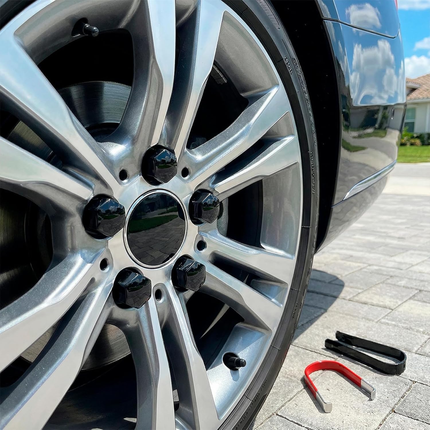 24 pcs Car Wheel Lug Nut Covers for 2007-2025 Mercedes-Benz Sprinter NCV3/VS30 Hub Screw Protector Caps Auto Tire Bolt Guard Rim Decoration Accessory Extraction Tool,19mm