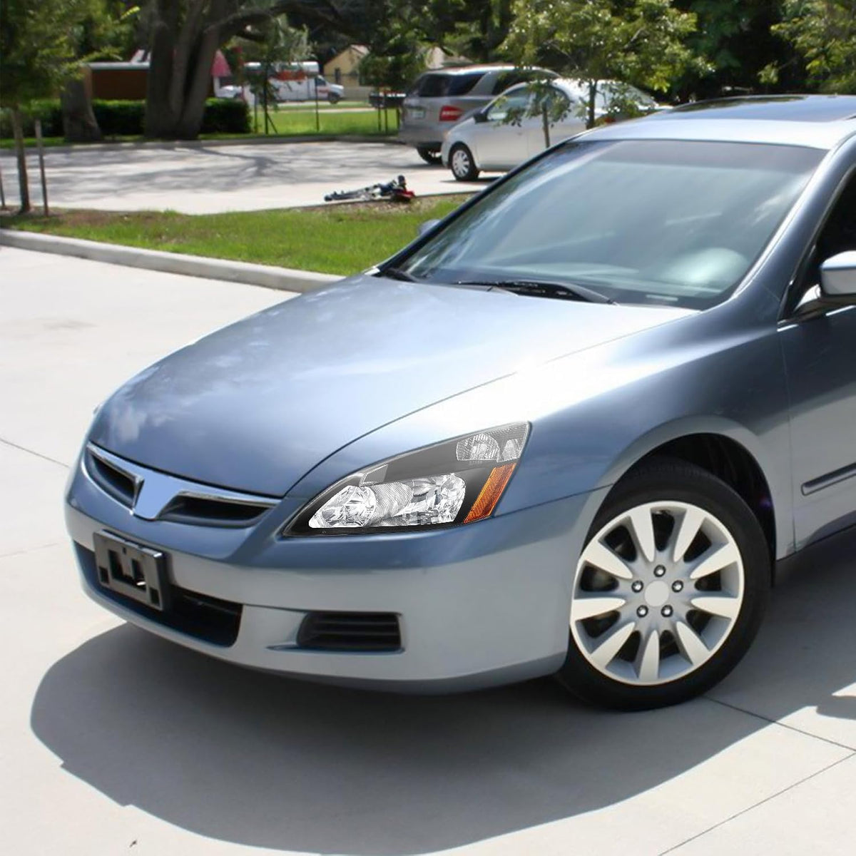 compatible with 2003-2007 accord headlight assembly for 03-07, front angle view
