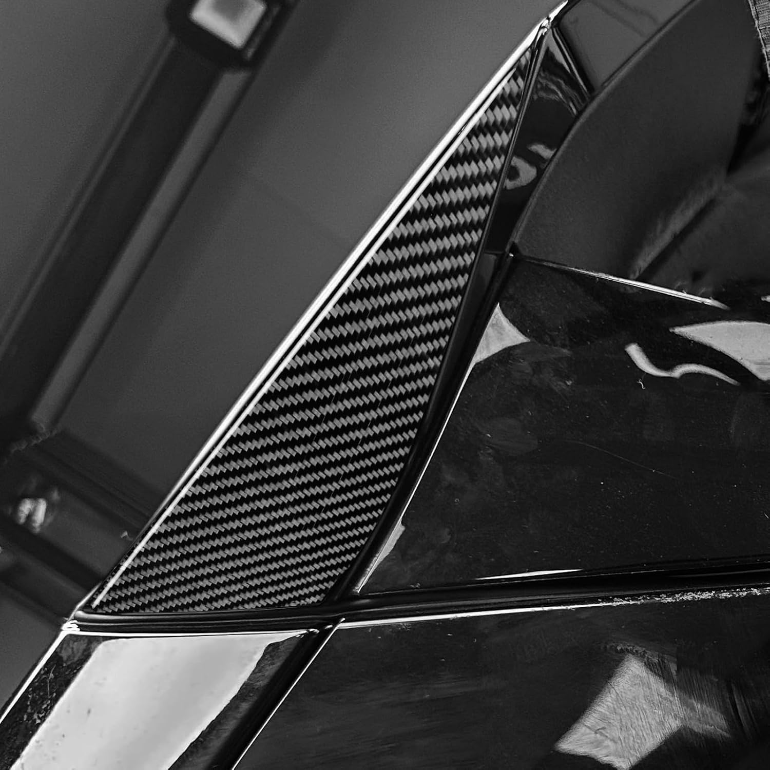 Premium Real Carbon Fiber Compatible with Ford Explorer 2020-2024 2021 2022 2023 Accessories Car Rear Spoiler Tail Wing Trim Panel Cover Exterior Trim Sticker Decal Black 2PCS