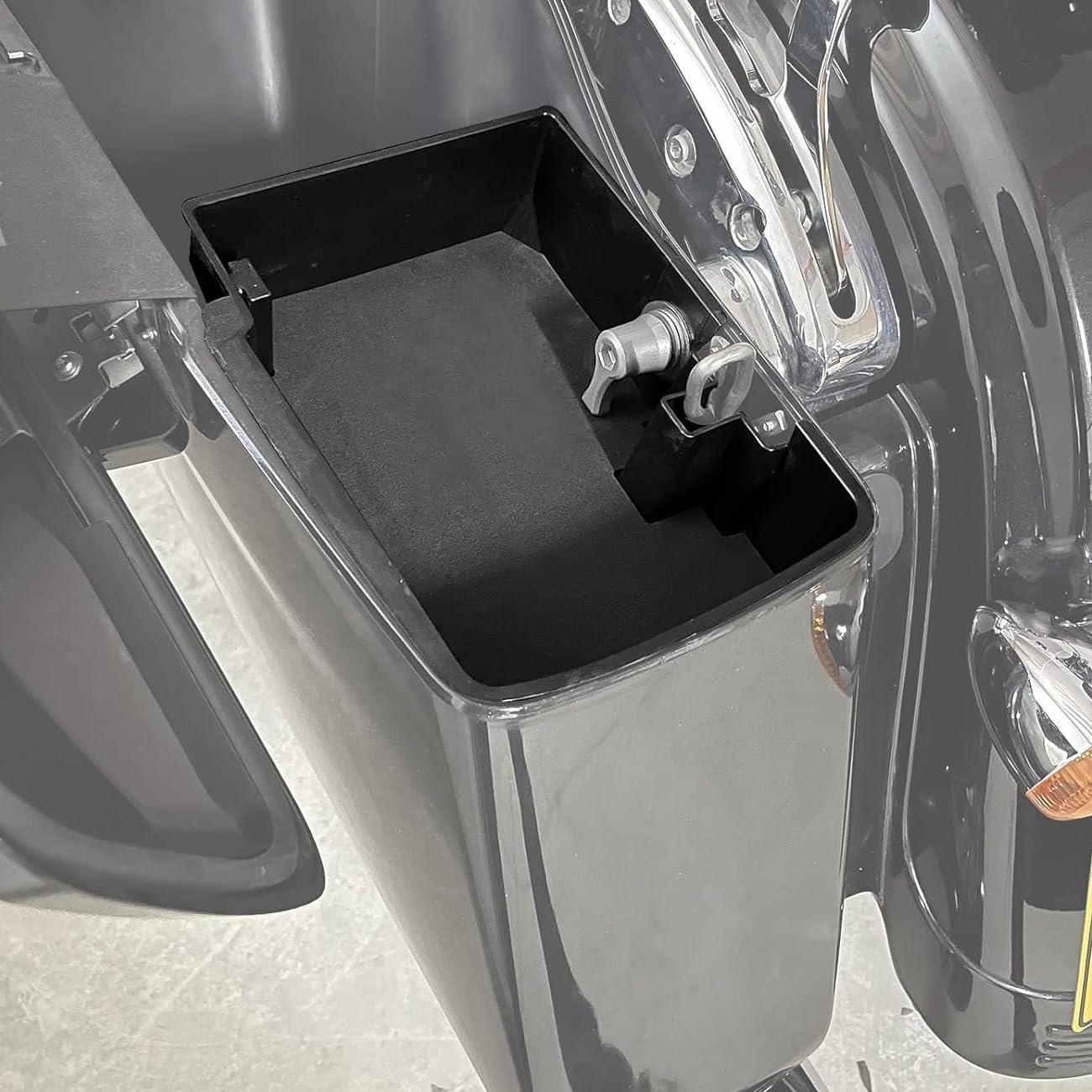 Rear Saddlebag Tray Organizer Hard Saddle bag Organizer Tray Top Shelf storage box TS114HD-L for Harley Touring Bagger Road King FLHR Street Glide FLHX 14-23 (Left Side)