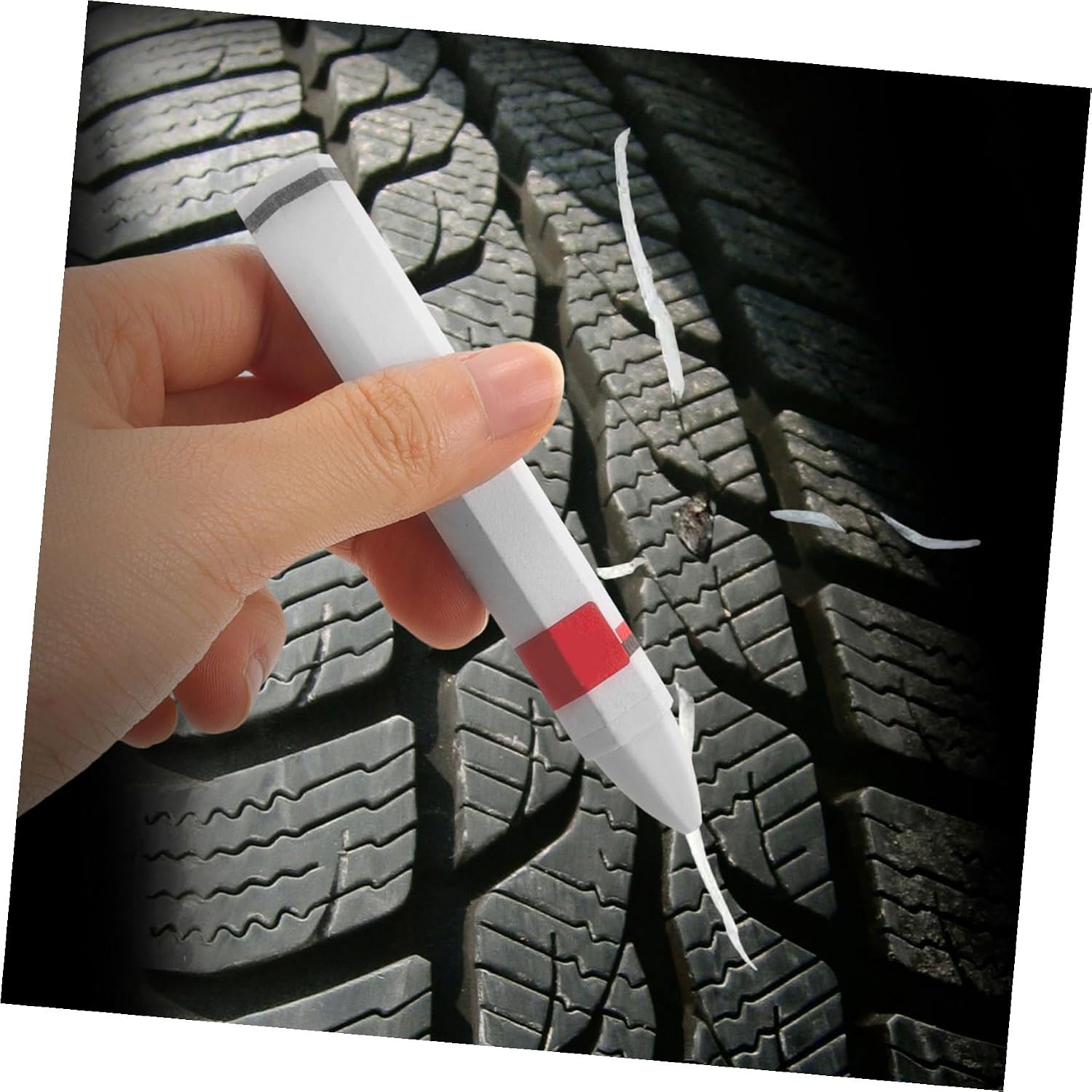 2pcs Tire Paint Pens Permanent Tire Marking Pens Marker for Car Easy to Use