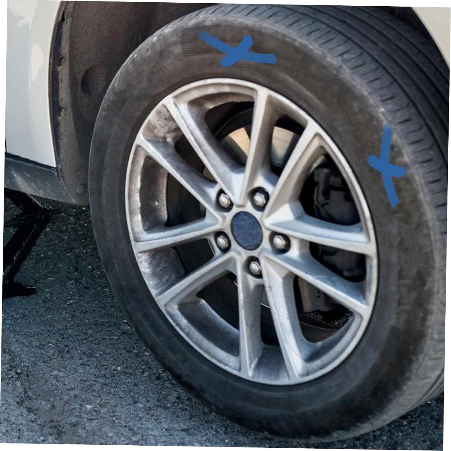 5pcs Tire Marking Crayon Easy Use Tire Paint Markers for Temporary Car Maintenance