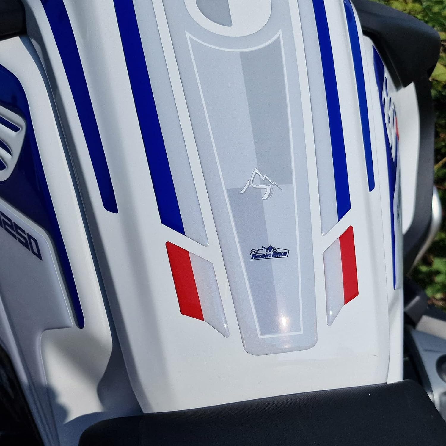 Motorcycle 3D Stickers Compatible with BMW R 1250 GS Adventure 2021-2024. Tank Protector Protection from Impact and Scratches. Resin Stickers - Made in Italy (Rallye)