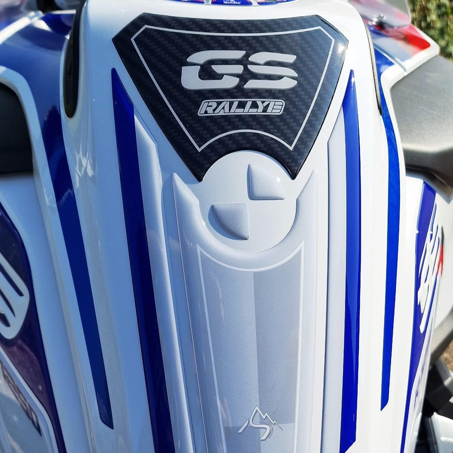 Motorcycle 3D Stickers Compatible with BMW R 1250 GS Adventure 2021-2024. Tank Protector Protection from Impact and Scratches. Resin Stickers - Made in Italy (Rallye)