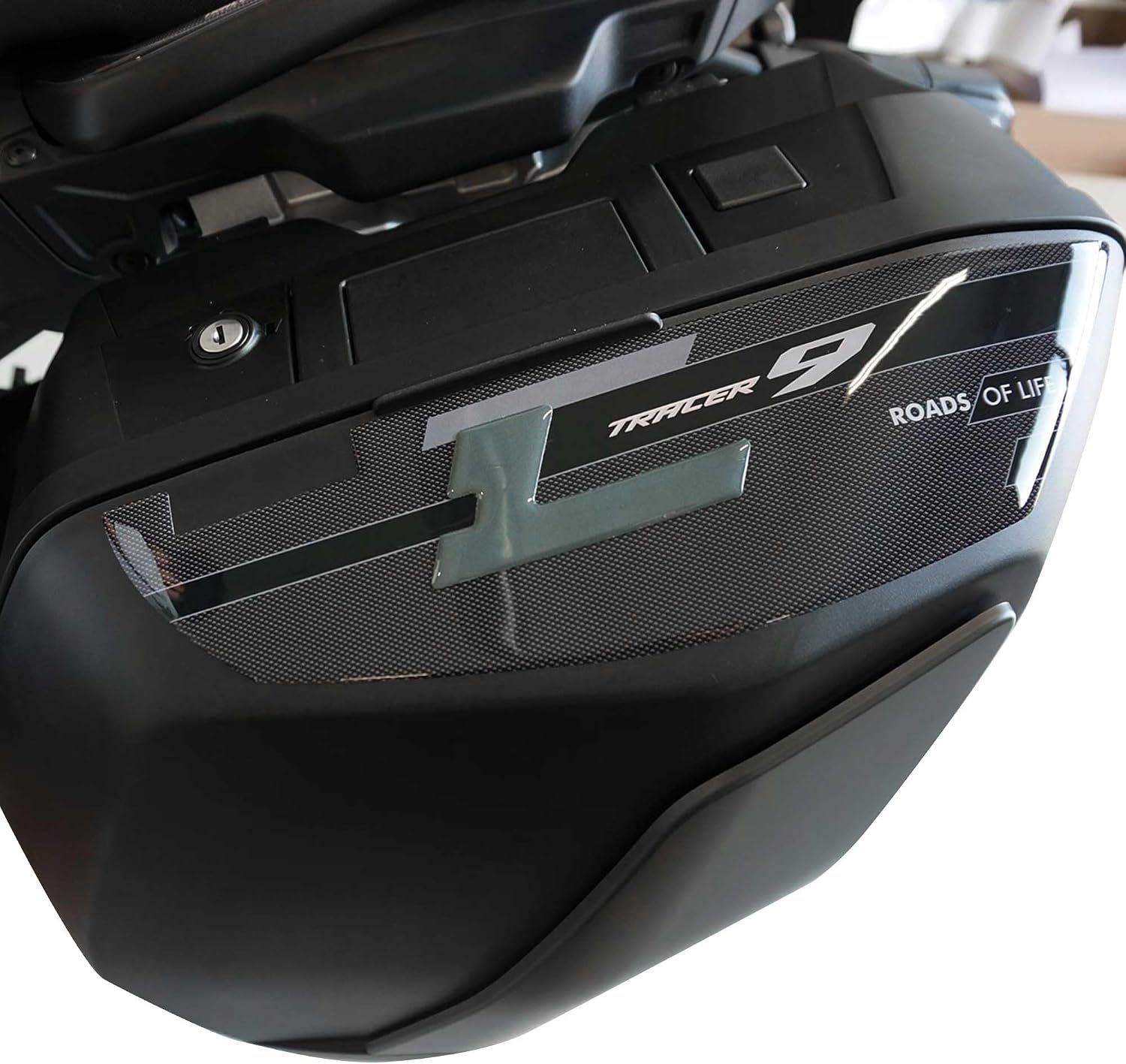 labelbike - 3D Stickers Motorcycle Side Bags Protection and Decoration in Resin Compatible with Yamaha Tracer 9 2021-2026 Color Gray Black Carbon
