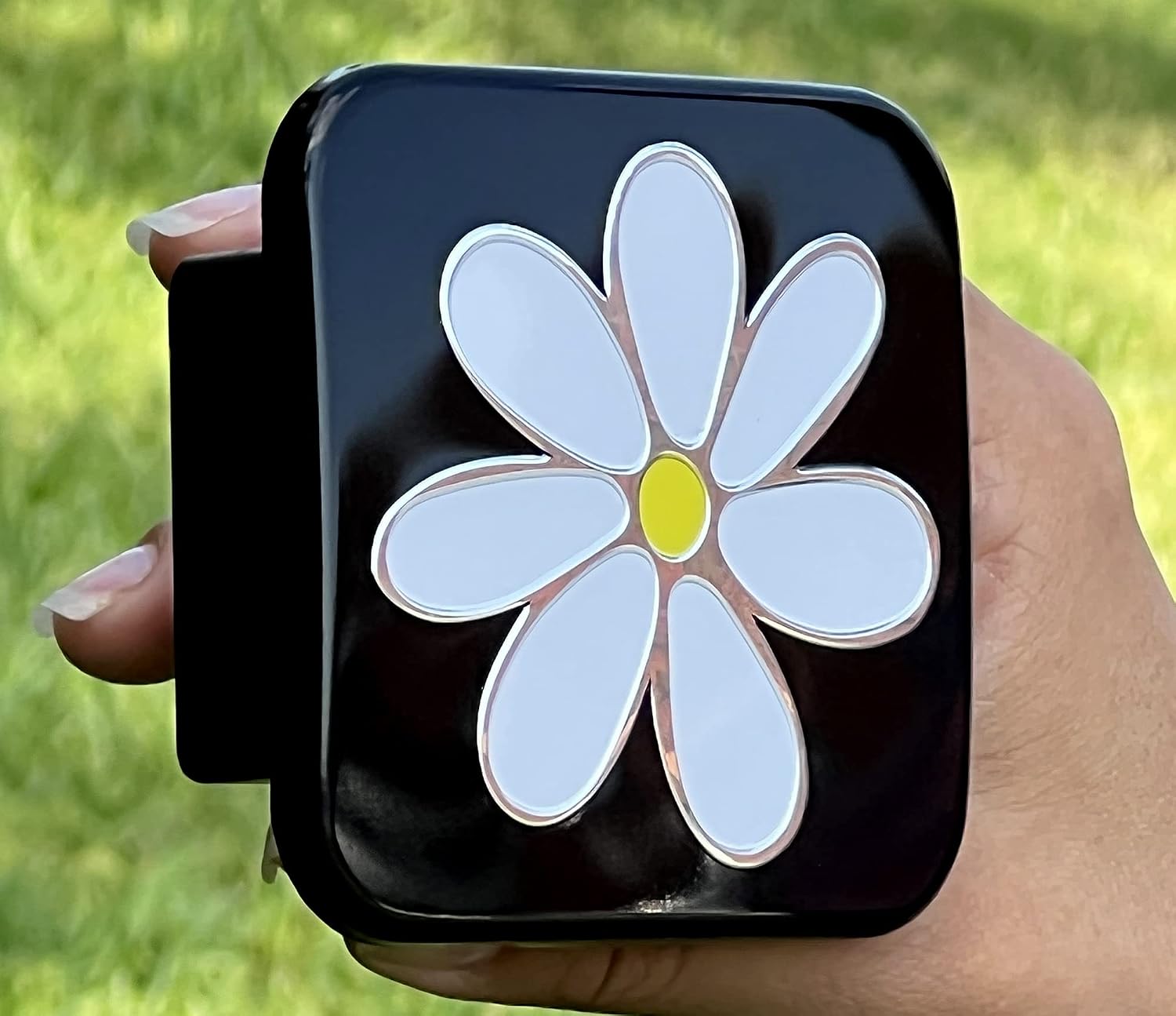 Trailer Hitch Cover Plug Insert (Fits 2" Receivers, White Chamomile Flower)
