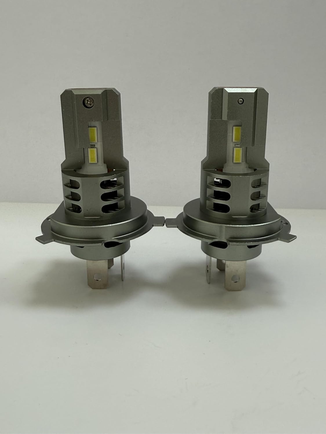 rimthin H4 Bulbs, 9003/HB2 Fog Light, 6000K Cool White, Plug and Play, IP67, Pack of 2
