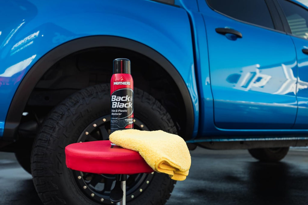 Mothers Back-to-Black Trim & Plastic Restorer, 10 oz. Aerosol (06110) | Removes Oxidation, Dirt & Wax Residue – Restores Faded Trim & Provides Long-Lasting Protection