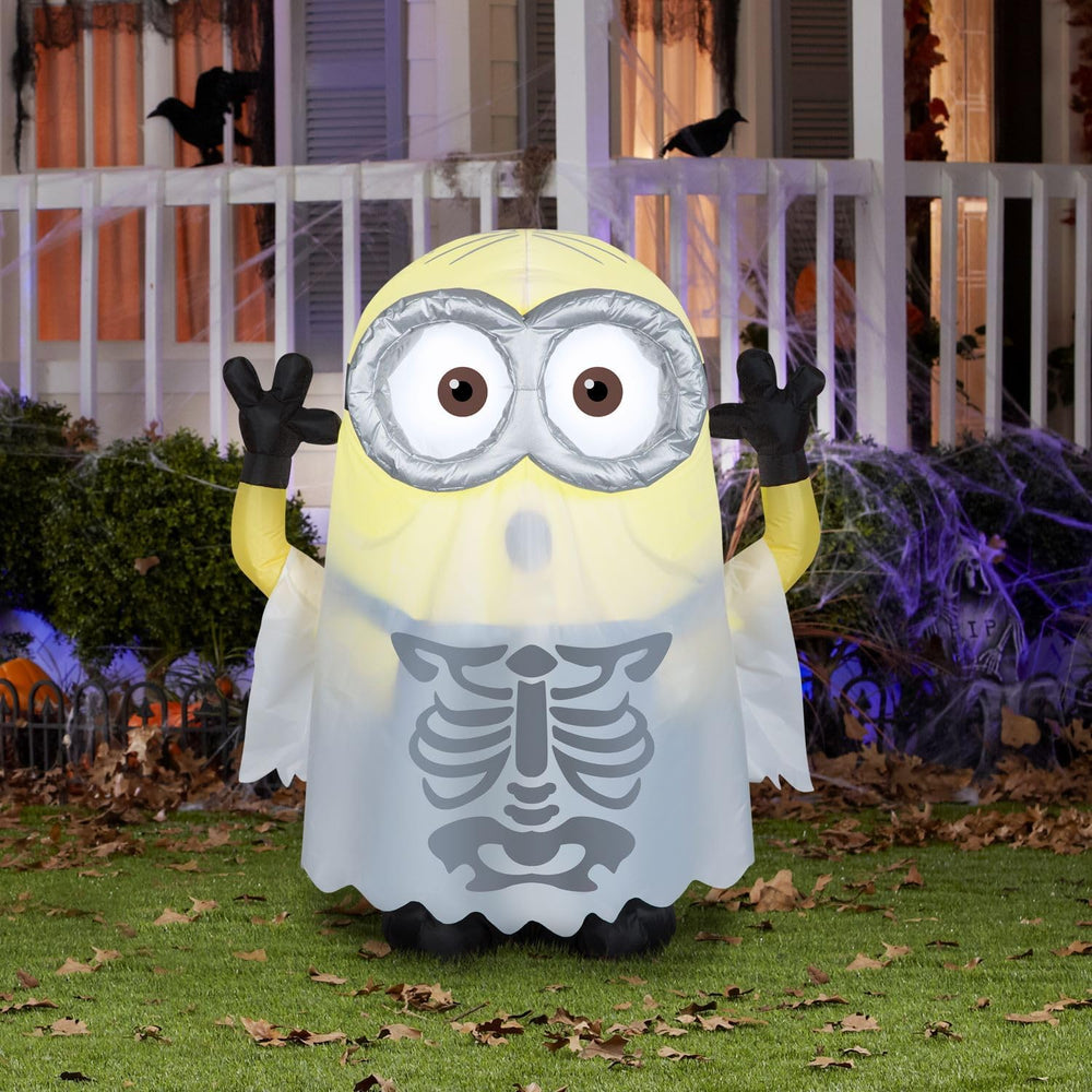 Gemmy 3.5 Ft Minion Dave in Ghost Skeleton Costume Halloween Airblown Inflata...