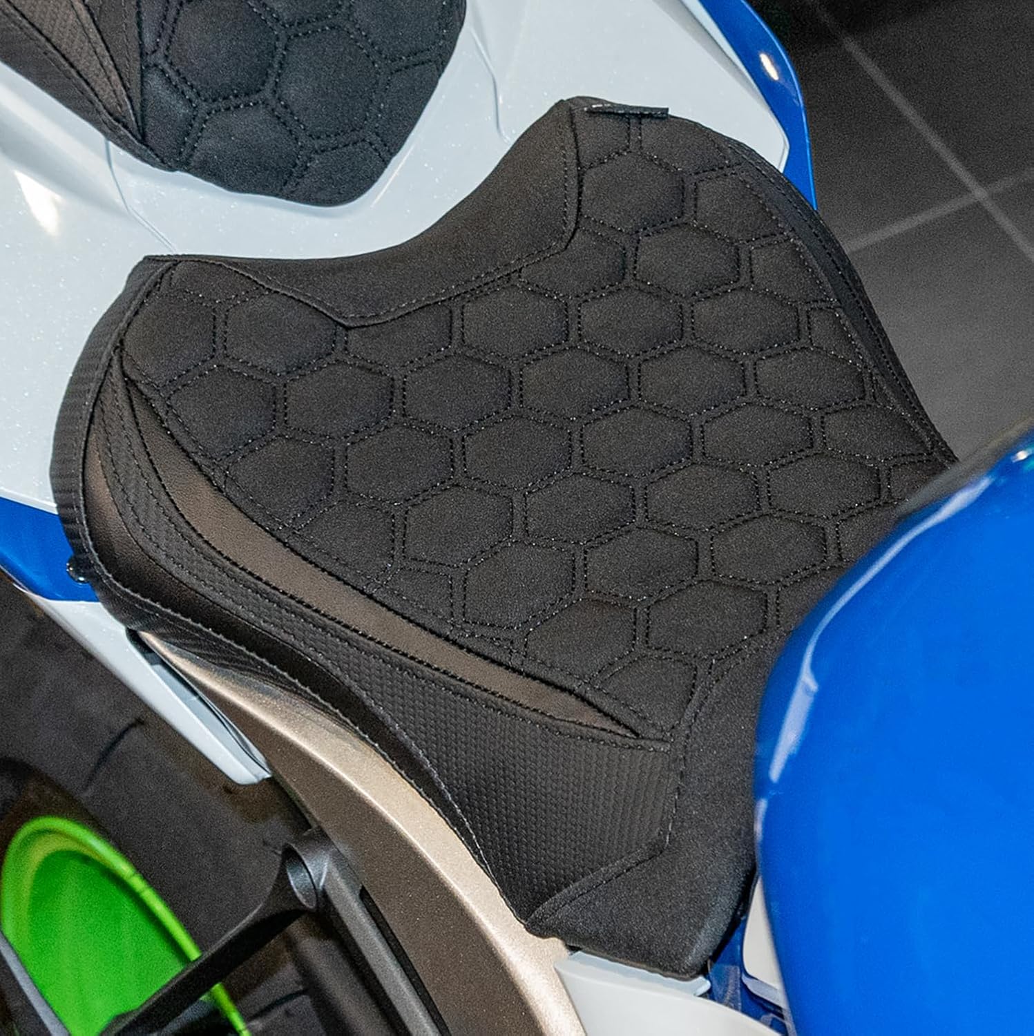 Motorcycle Driver Seat Pad for Ninja ZX-10R ZX-10RR 2021-2025 Front Rider Cushion Pressure Relief Saddle, Front-Carbon Fiber Look