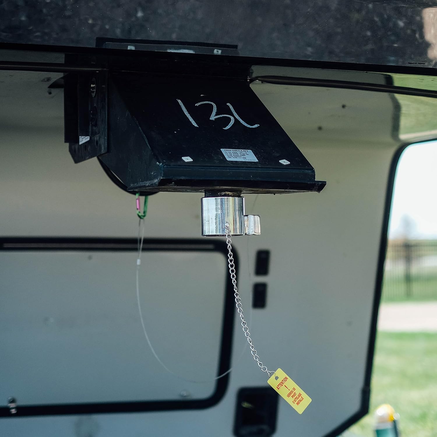 BISupply Semi Trailer King Pin Lock - Anti Theft 5th Wheel Hitch Locking Pin Kingpin Hitch Lock for RVs or Trailers