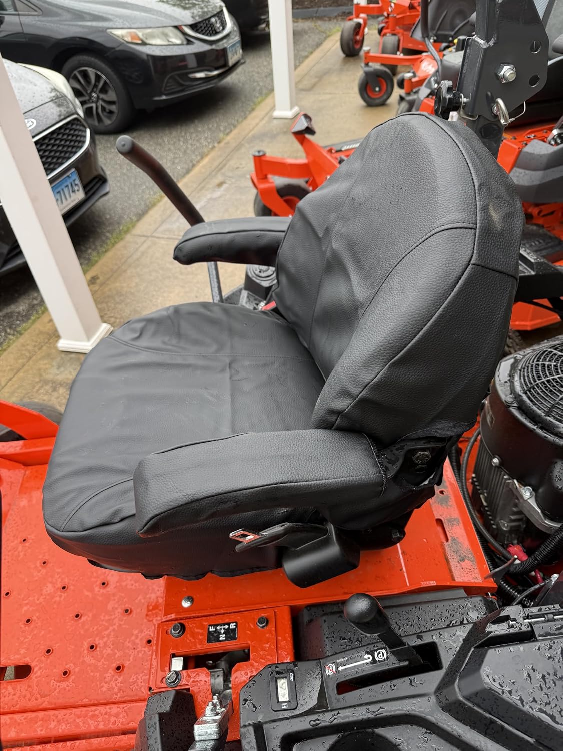 Durafit Seat Covers, Custom Fit Seat Cover for Ferris 500/700 Models/SCAG Patriot and Freedom Z Zero Turn Mowers in Waterproof Black Vinyl Fabric. Protection, Comfort, Storage, Style.