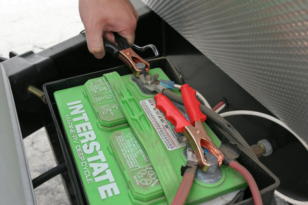 VIAIR 400P - 40043 Portable Compressor Kit. Tire Pump, Truck/SUV Tire Inflator, For Up to 35 Inch Tires