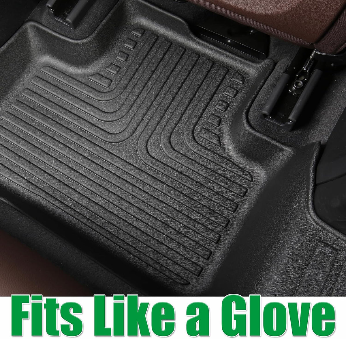 for jeep grand cherokee l floor mats 2021-2026, close-up detail