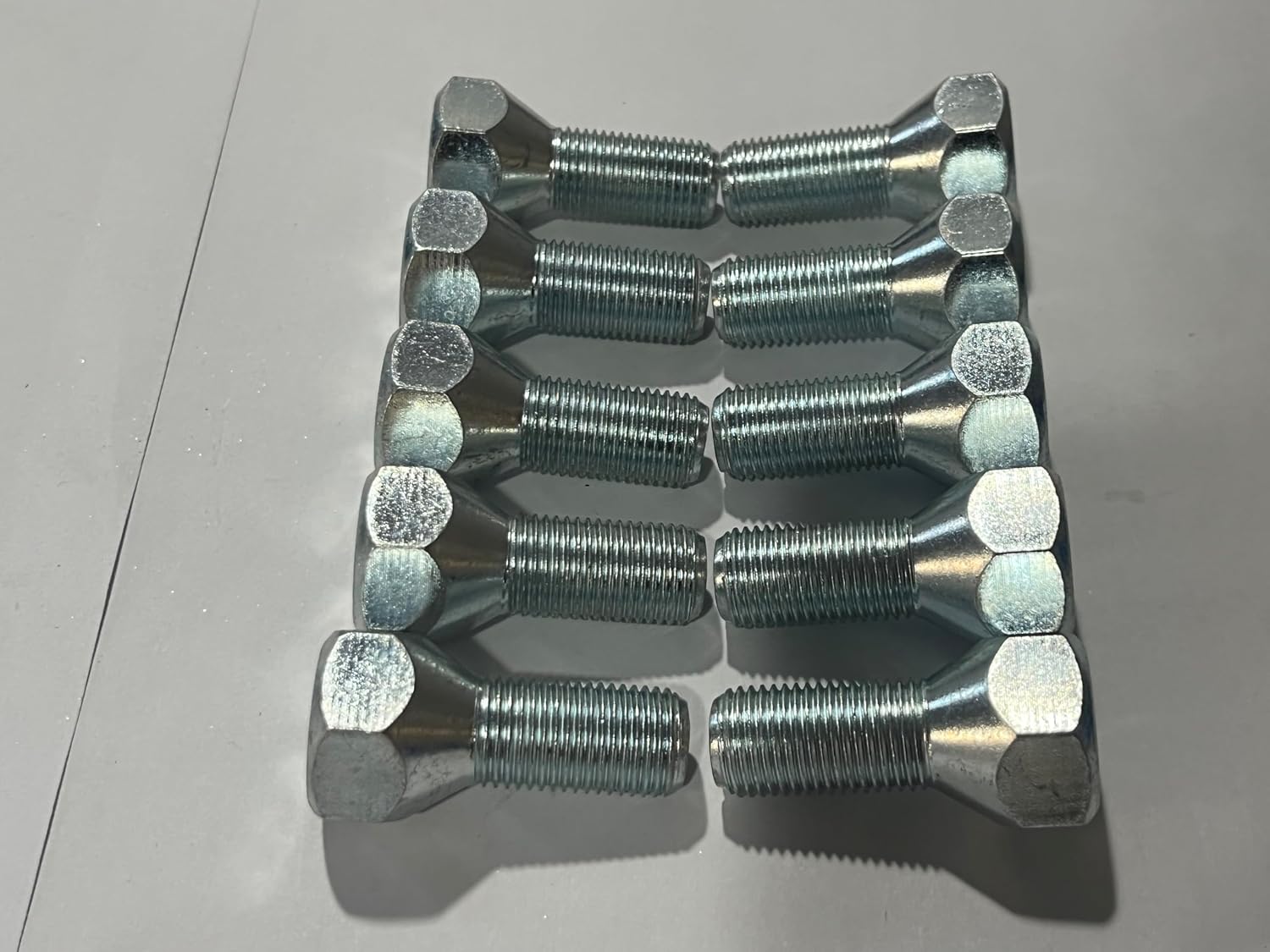 10PCS Rear 1/2-20 Wheel Stud K2561-17210 Replacement for Kubota BX1800D BX1830D BX1850D BX1860 BX2200D BX2230D BX2350D BX2360 BX24D BX25D BX2660D, G23 ZD321 ZD321N ZD326P ZD326S ZD331LP ZD331P ZG327P