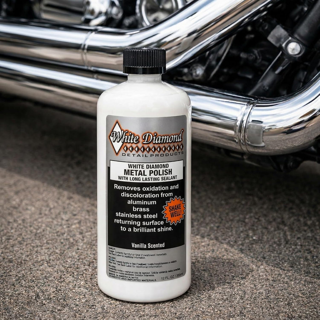 Schultz Laboratories Metal Polish with Long Lasting Sealant, 12 fl oz is a Cleaner, Polisher and protectant All in one. Removes Oxidation and Discoloration from Aluminum, Brass, Chrome and More