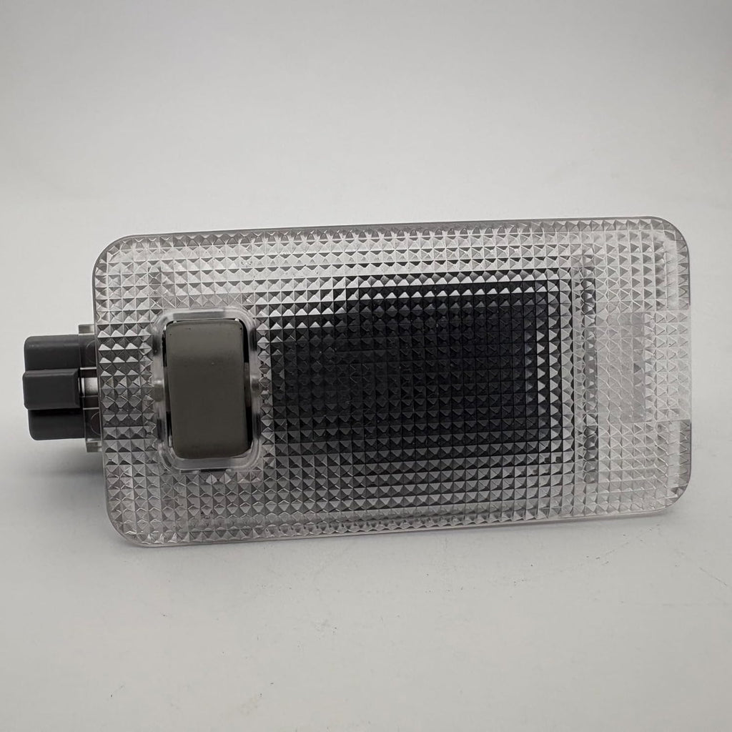 81330-58010 81330-0e010 Luggage Compartment Lamp Assy For:scion xb,prius,prius(plug-in hbd),prius v,ct200h,scion tc,venza,rx450h/350(jpp),highlander(nap),nx series,sienna,rav4(jpp),rav4,land cruiser