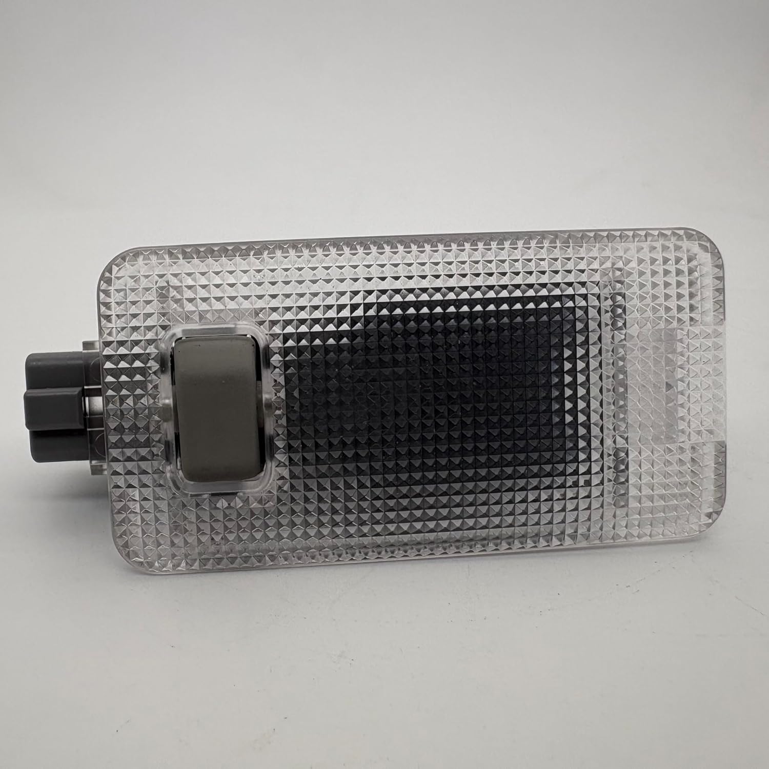 81330-58010 81330-0e010 Luggage Compartment Lamp Assy For:scion xb,prius,prius(plug-in hbd),prius v,ct200h,scion tc,venza,rx450h/350(jpp),highlander(nap),nx series,sienna,rav4(jpp),rav4,land cruiser