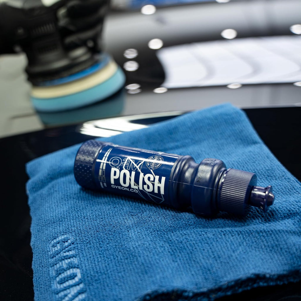 GYEON Finishing Polish for Car Detailing (120ml), High Gloss, Fine Scratch and Swirl Removal – One Step Vehicle Polishing Liquid – Paint Correction, No Fillers, Silicone-Free, Creamy White