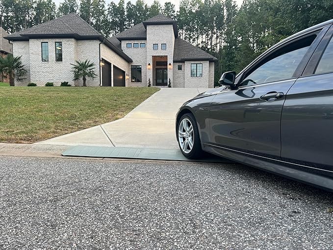 – Gray Color – Driveway Curb Ramps – Low Profile Car Ramps – 3 Piece Expandable - Image 8