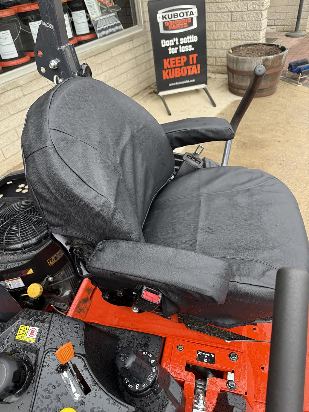 Durafit Seat Covers, Custom Fit Seat Cover for Ferris 500/700 Models/SCAG Patriot and Freedom Z Zero Turn Mowers in Waterproof Black Vinyl Fabric. Protection, Comfort, Storage, Style.