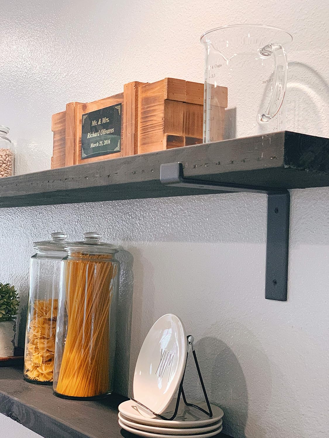 heavy-duty shelf brackets - premium construction grade 1/4", front angle view