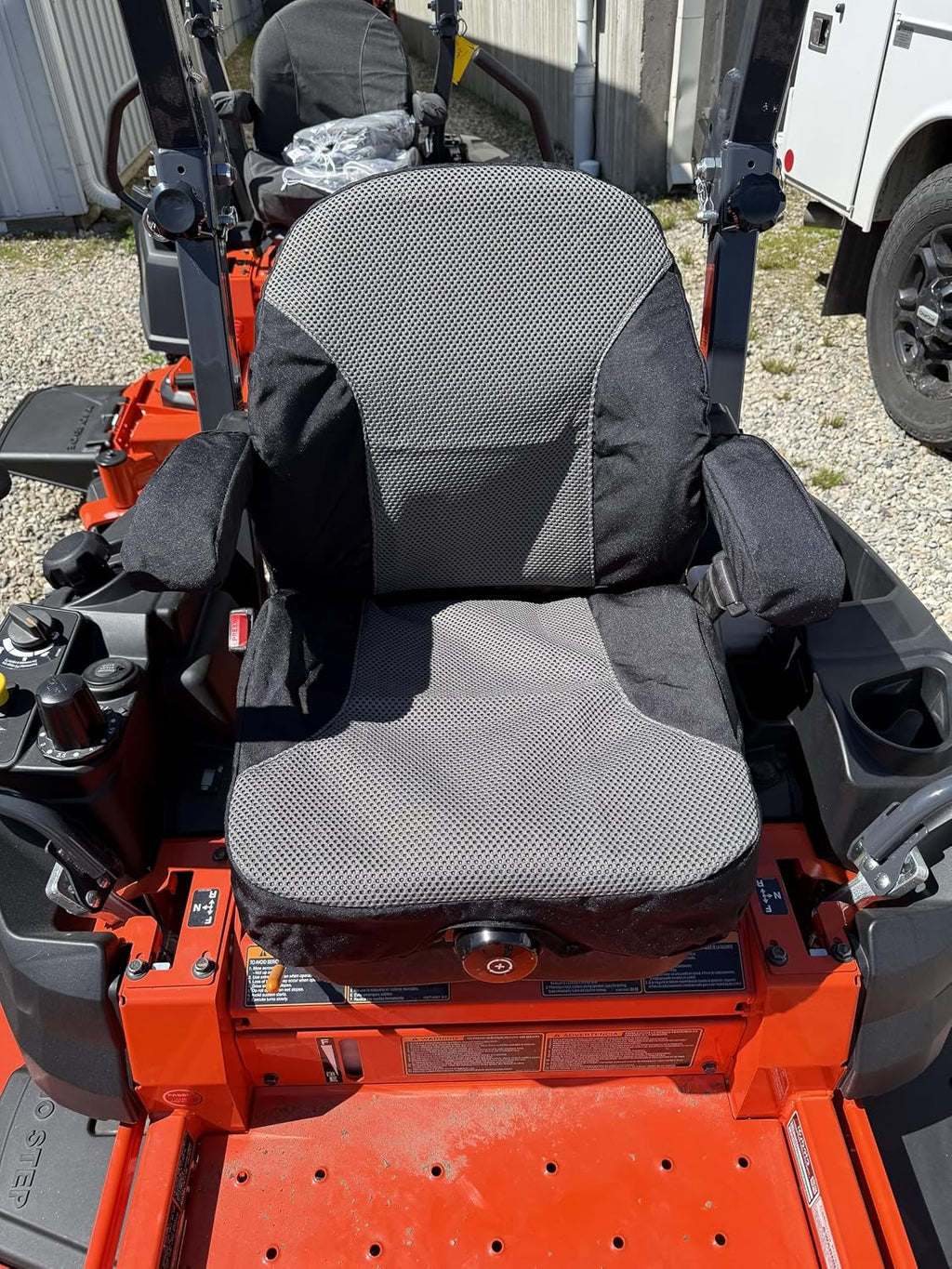 Durafit Seat Covers, Custom Fit Kubota 400 Series, Ferris 800, SCAG Tiger Turf,Tiger Cat Cheetah 11,Bobcat ZT 3500, 5000, 6000 Zero Turn Mowers in Black Endura with Airtex Inserts. Knob on Base.