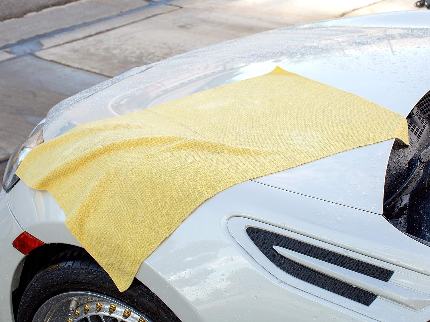 Meguiar's Water Magnet Microfiber Drying Towel - Premium Car Drying Towel That's Super Plush, Water Absorbent & Scratch-Free -1 Pack
